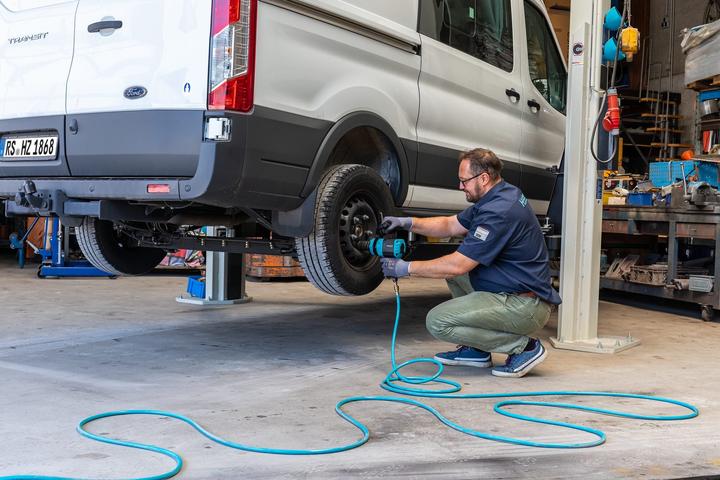 Produktbild HAZET Twin Turbo Schlagschrauber 9014TT ∙ Lösemoment maximal: 4100 Nm ∙ Vierkant 25 mm (1 Zoll) ∙ H…