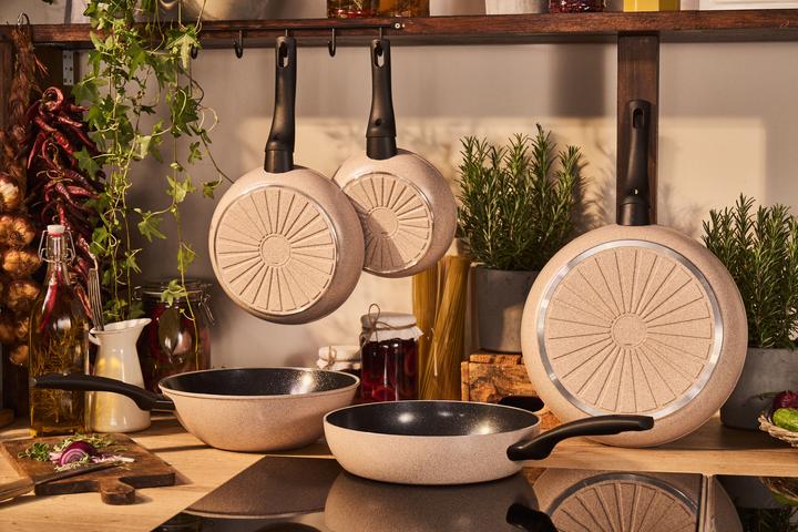 Produktbild Ballarini LEDRO Bratpfanne mit Deckel 28 cm (28 cm, Bräter + Schmortopf, Aluminium)