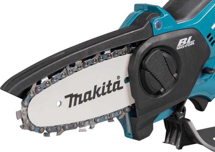 Actual product image Makita UC100DZ (Battery chain saw)