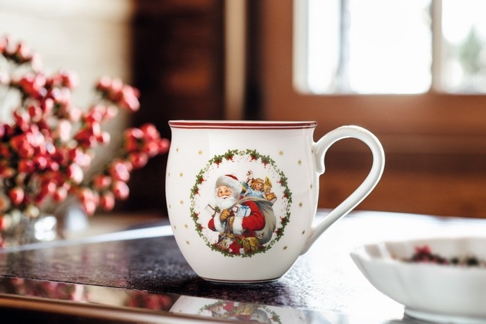 Actual product image Villeroy & Boch Becher mit Henkel, Santa & Engel Toy's Delight (390 ml, 1 x)