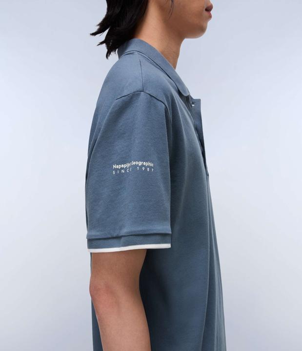 Actual product image Napapijri E-Badge Sum (L)