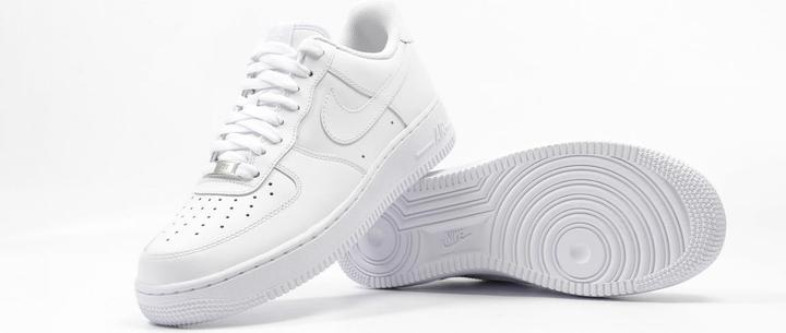 Produktbild Nike Air Force 1 '07 (41)