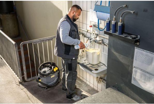 Actual product image Kärcher Puzzi 8/1 (Wet dry vacuum cleaner)