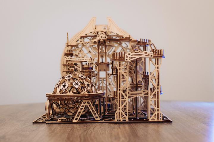 Image du produit Wood Trick Circuit de billes Galaxy - Kit de construction en bois 3D