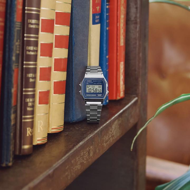 Actual product image Casio A158WEA-2EF (Chronograph, Digital watch, 36.80 mm)