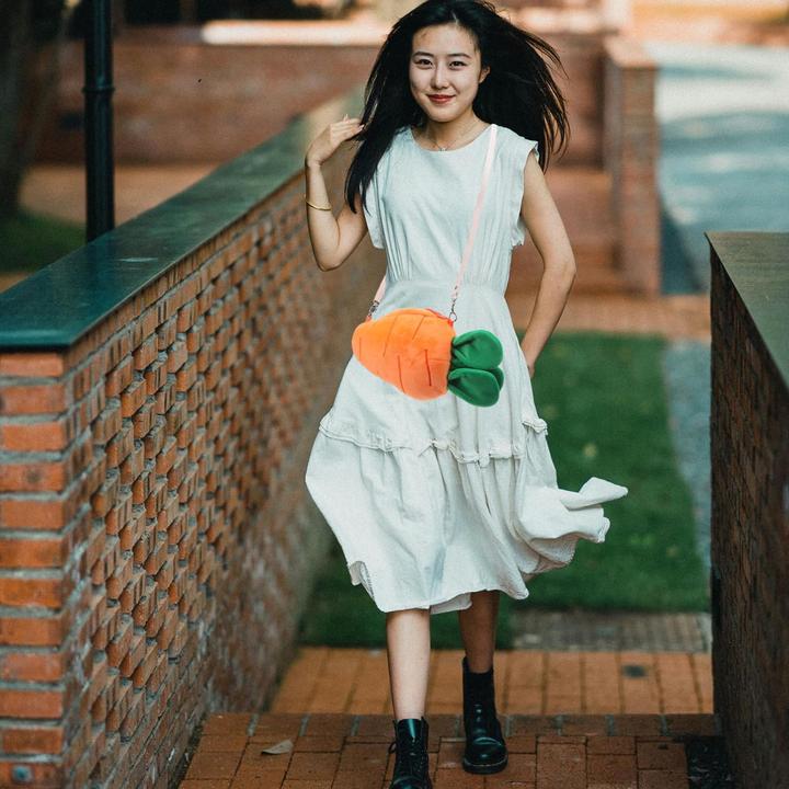 Produktbild Activity Board Karottenhandtasche für Freizeit und Alltag