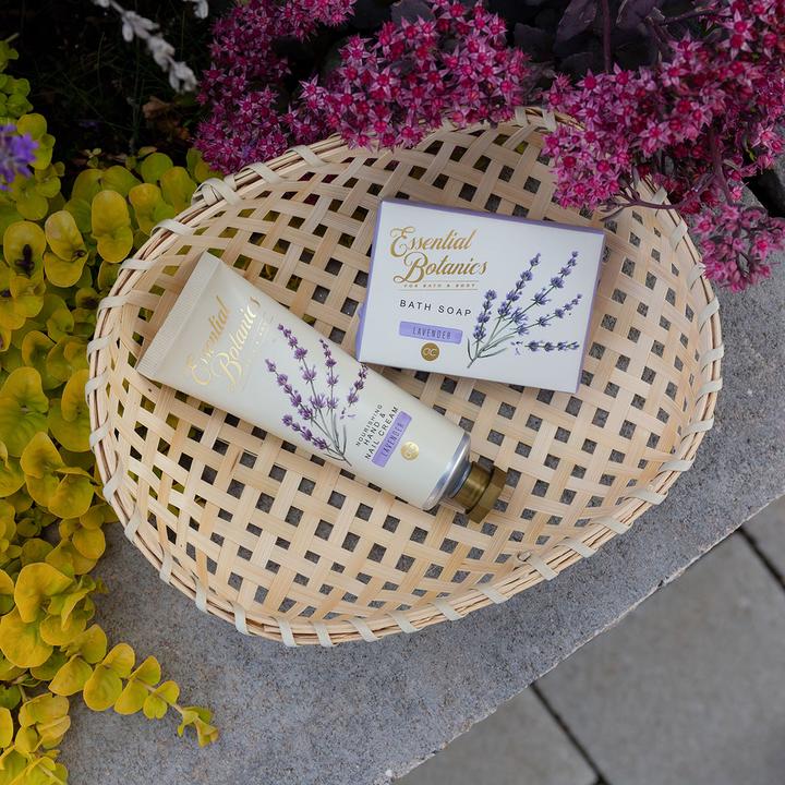 Actual product image Accentra Hand care set ESSENTIAL BOTANICS - CLASSICS in bamboo basket, incl. 100g soap, 60ml hand & nail (Manicure set)