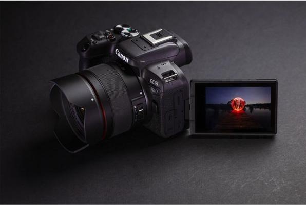 Produktbild Samyang AF 12mm F2.0 Canon RF-S (Canon RF-S, APS-C / DX)