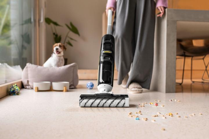 Actual product image Kärcher FCV 4 Dry Pet&Home (Vacuuming + mopping)