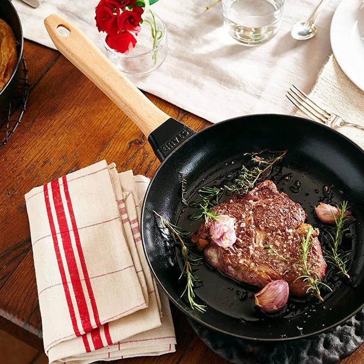 Productafbeelding Staub Koekenpan (28 cm, Koekenpan, Gietijzer)