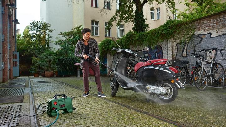 Image du produit Bosch Home & Garden EasyAquatak 120 (Fonctionnement sur secteur)