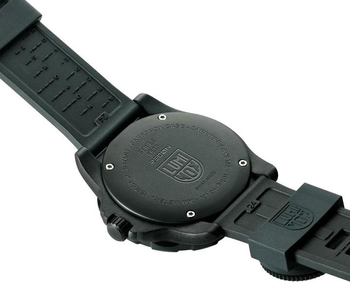 Actual product image Luminox RECON NAV SPC 8830 SERIES (Analogue wristwatch, Swiss made, 46 mm)