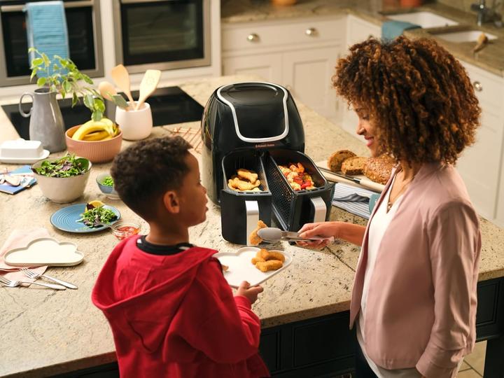 Produktbild Russell Hobbs Luftfritteuse mit zwei getrennten Körben, 8 Programmen, Touchscreen und Spülmaschinenfest