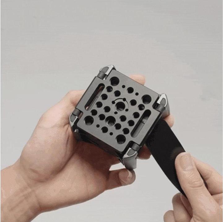 Actual product image SmallRig MD4883 Mount Plate for Zoom F3