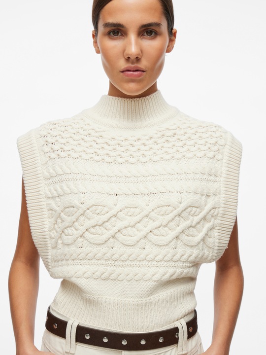 Actual product image Rouge Edit High Neck Strickweste (M)