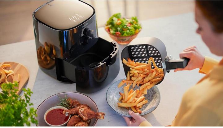 Actual product image Philips Airfryer Essential HD9200/90