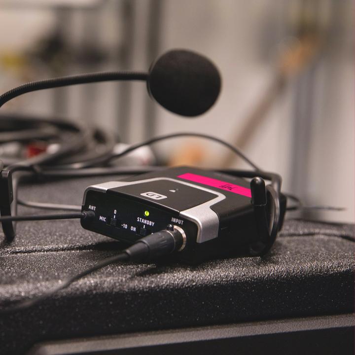 Actual product image Adam Hall 58064 NGRN gaffer tape (19 mm)