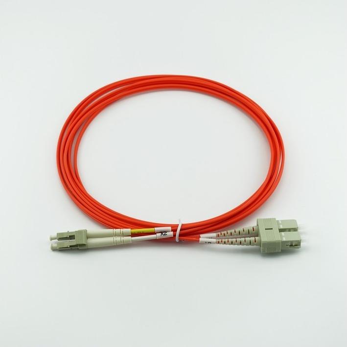 Immagine prodotto BlueOptics Cavo patch in fibra ottica duplex LC-LC multimodale OM4 0,5 metri (CAT6, 0.50 m)