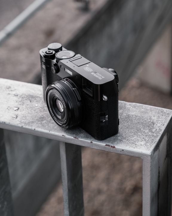 Produktbild Fujifilm X100VI (23 mm, 40.20 Mpx, APS-C / DX)
