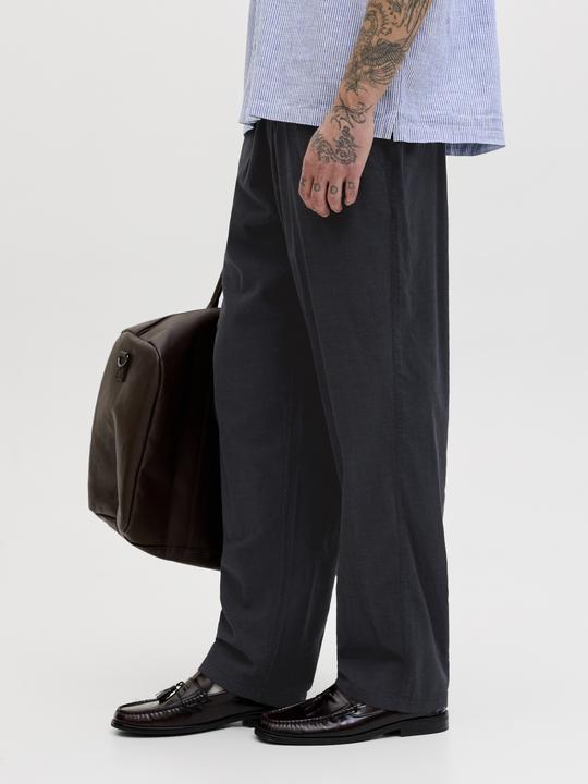 Actual product image Jack & Jones Plus Size Relaxed Fit Relaxed Fit Hosen Relaxed Fit Hosen (48)