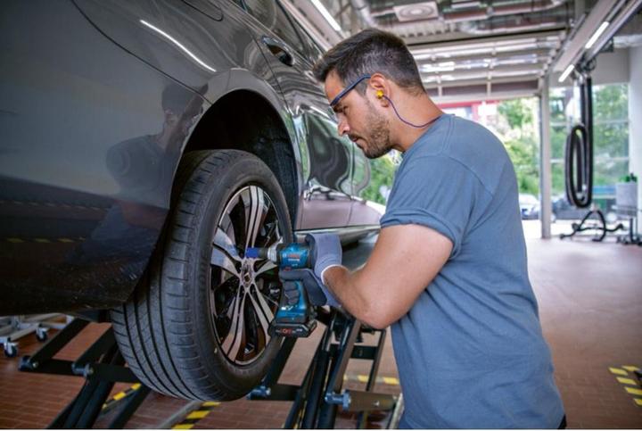 Actual product image Bosch Professional GDS 18V-330 HC