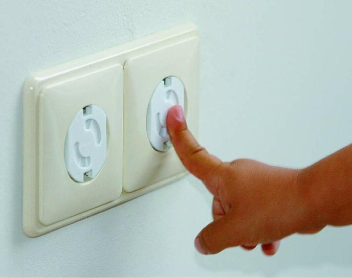 Actual product image Safety 1st Rotating socket fuse