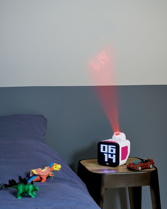 Actual product image Bigben Retro Cube