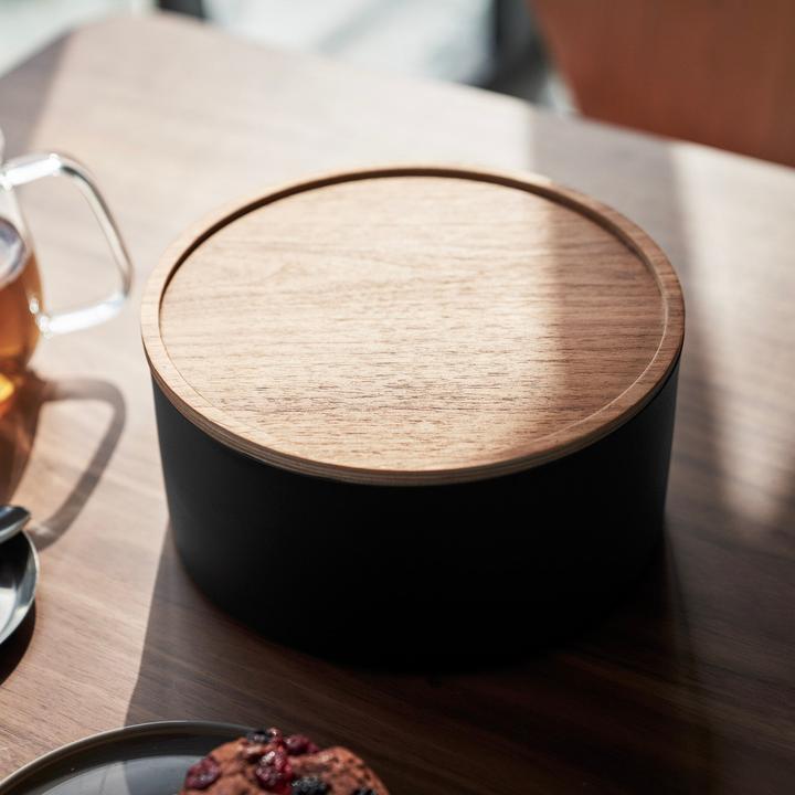 Actual product image Yamazaki Deep storage box with lid RIN (11 x 22 x 11 cm, 7.08 l)
