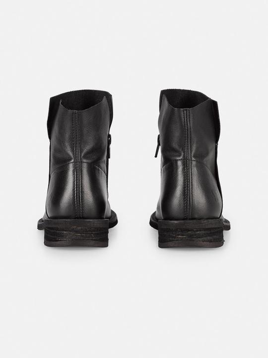 Actual product image Felmini This stiff boot from is made from suede. They offer a perfect blend of (41)