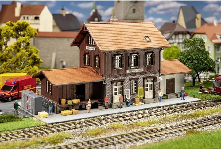 Immagine prodotto Faller Stazione ferroviaria di Kleinengstingen