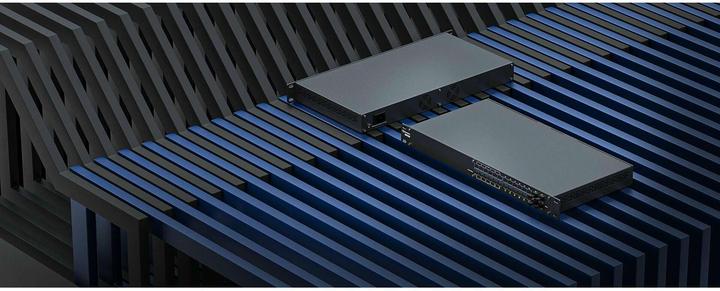 Produktbild Teltonika SWM280 L2+ Managed Switch 24x total ETH 12x POE 4x SFP Ports (27 Ports)