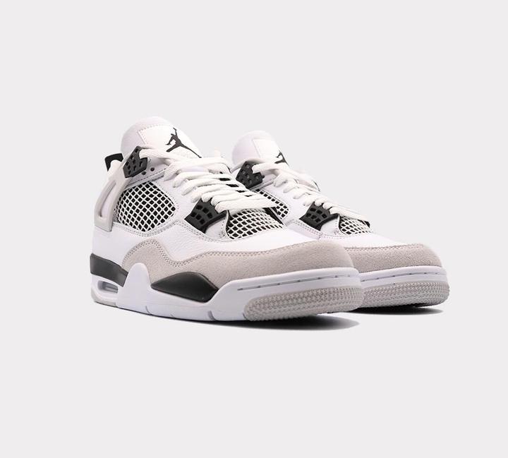 Image du produit Nike Air Jordan 4 (46)