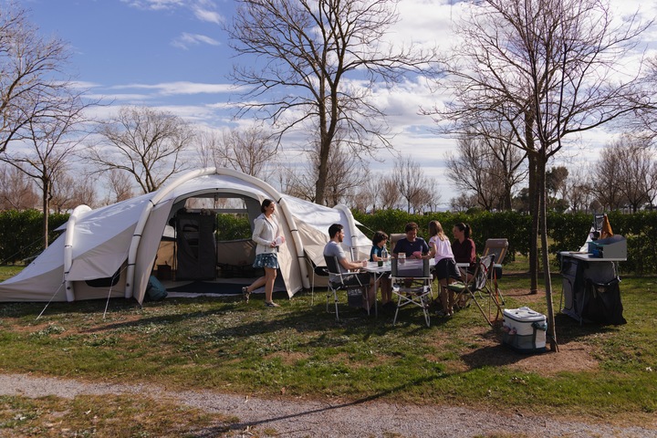 Immagine prodotto Quechua Air Seconds 8.4 F&B (Tenda gonfiabile, 29 kg, 8 persone)