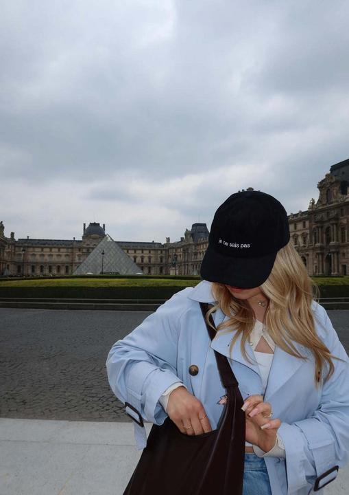 Produktbild Plakativ «Je ne sais pas» Courdroy Cap Black