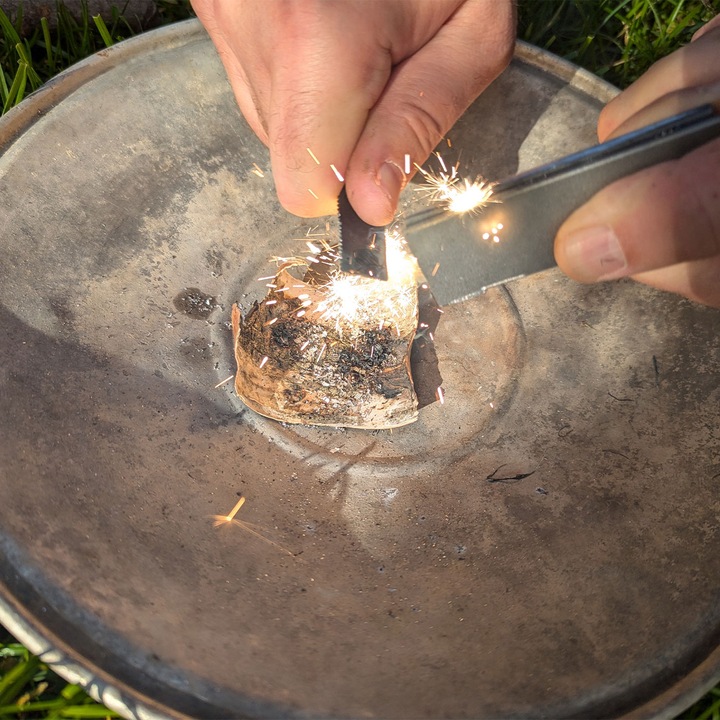 Immagine prodotto Casativo Accendifuoco al magnesio con raschietto e acciaio da ardere integrato