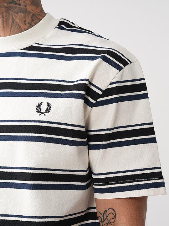 Actual product image Fred Perry M8573 (L)