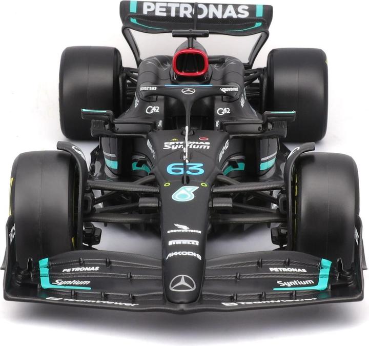 Produktbild Bburago Mercedes-AMG F1 W14 E Perf. 2023 mit Figur 1/24