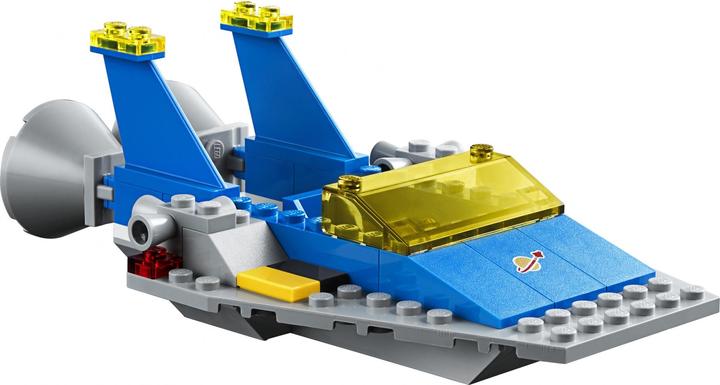 Actual product image LEGO Repair workshop (70821)