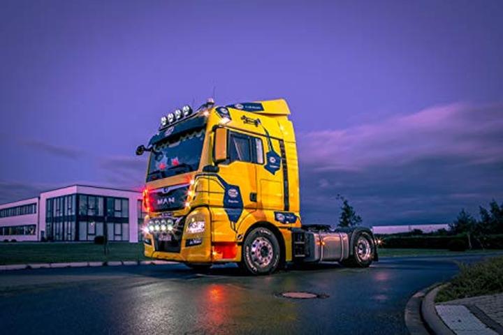 Produktbild Hella Fernscheinwerfer, LED