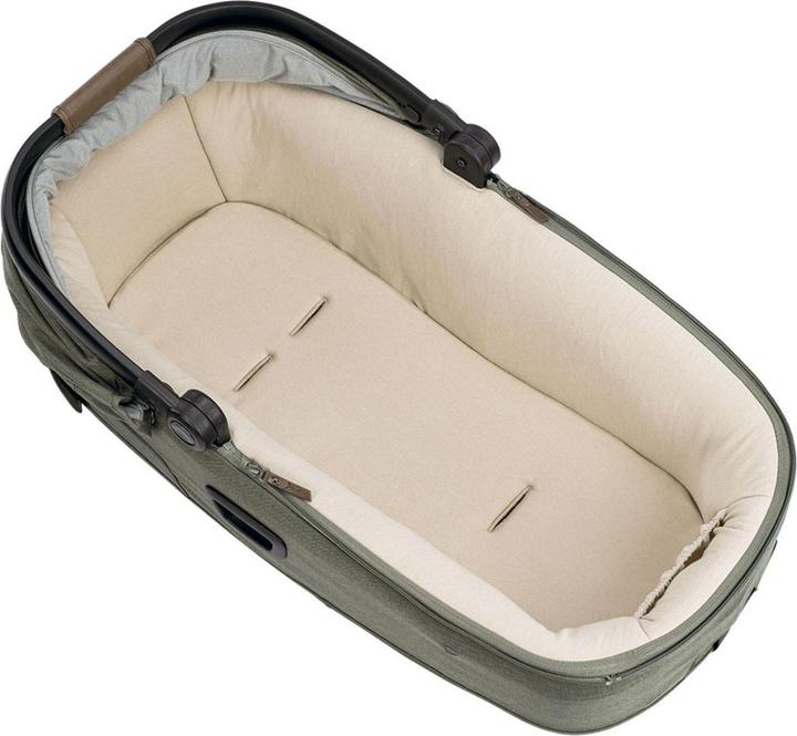 Actual product image Nuna CARI aire with base (Baby car seat)