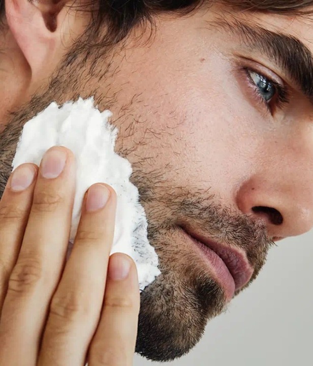 Actual product image NIVEA Sensitive Rasierschaum (200 ml, Shaving cream)