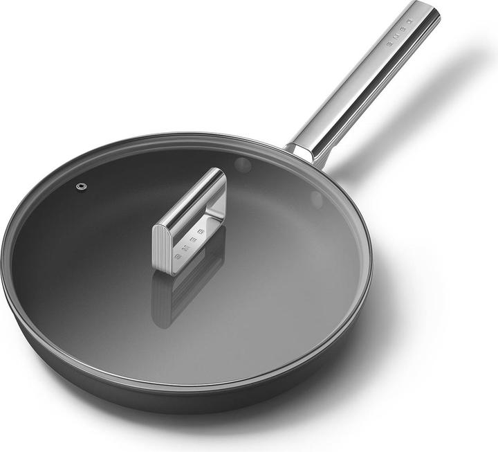 Actual product image Smeg CKFF2801BLM Frying pan Ø 28 cm, black (Frying pan, Aluminium, Stainless steel, 28 x 8.80 cm)