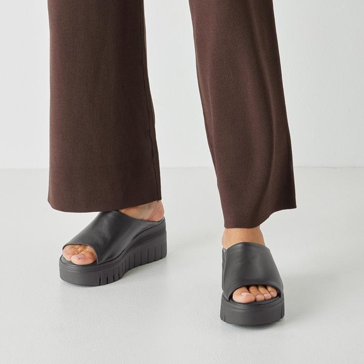 Produktbild Tamaris Pantolette (38)