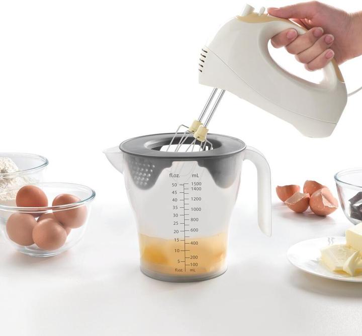 Actual product image Metaltex Measuring/stirring jug with splash guard lid, scale and pouring spout 1.5 l (1500 ml)