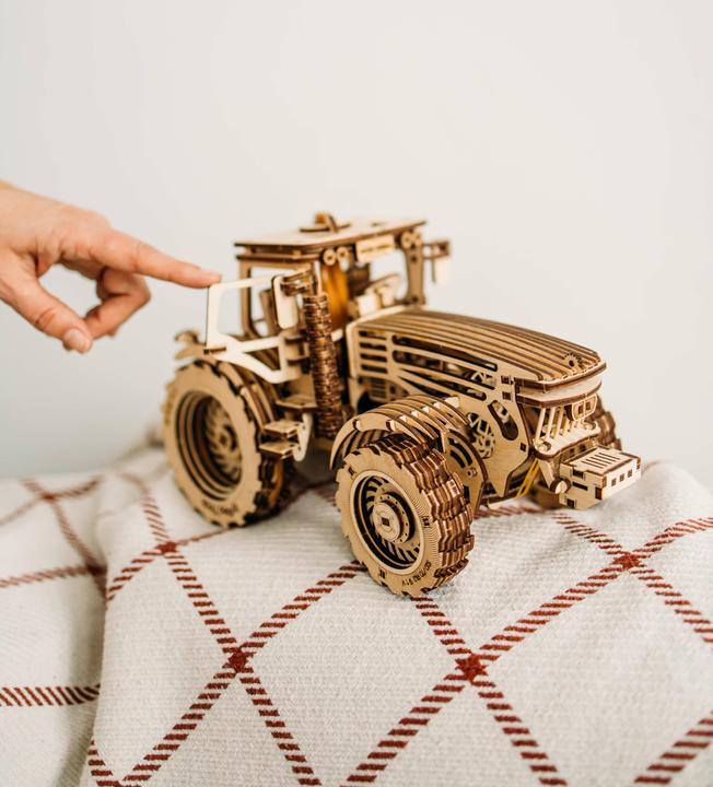 Actual product image Wood Trick Tractor kit