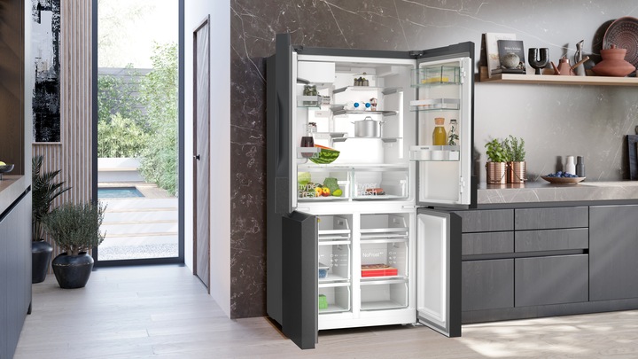 Actual product image Siemens iQ700, Kühl-Gefrier-Kombination, mehrtürig, 183 x 90.5 cm, BlackSteel, KF96DPXEA (547 l)