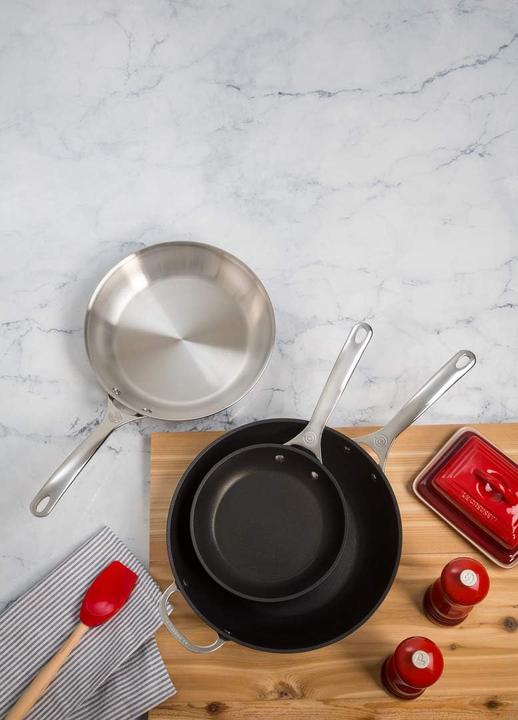 Actual product image Le Creuset Steinzeug Butterdose