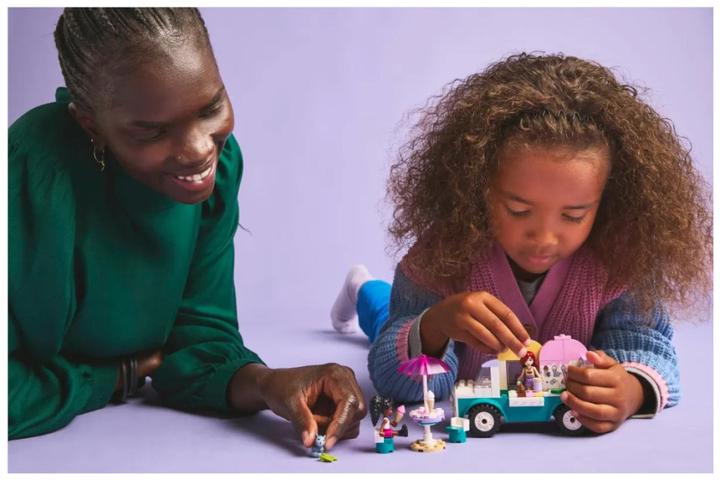 Produktbild LEGO Heartlake City Eiswagen (42644, LEGO City)
