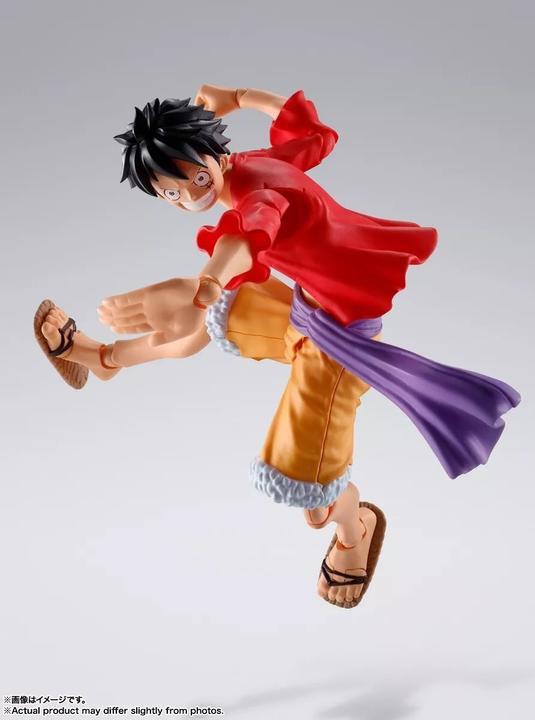 Actual product image Bandai One Piece - Monkey D. Luffy S.H.Figuart