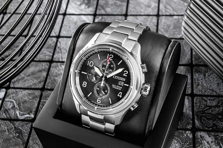 Produktbild Citizen CA0810-88E Eco-Drive Super-Titanium 44mm 10ATM (Chronograph, 44 mm)